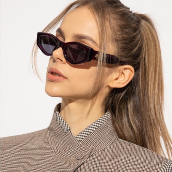NEW VALENTINO SUNGLASSES PURPLE GREY WOMEN EYEWEAR VALENTINO V-TRE VLS-101B